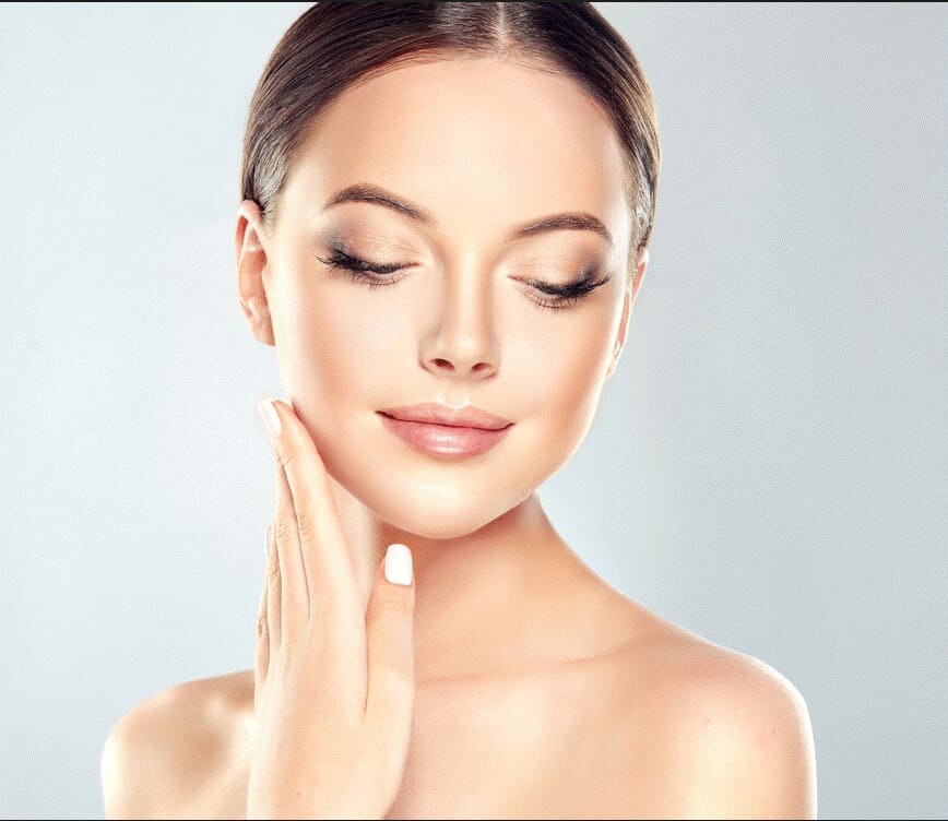Gesichtsbehandlung bei Mireya Kosmetik