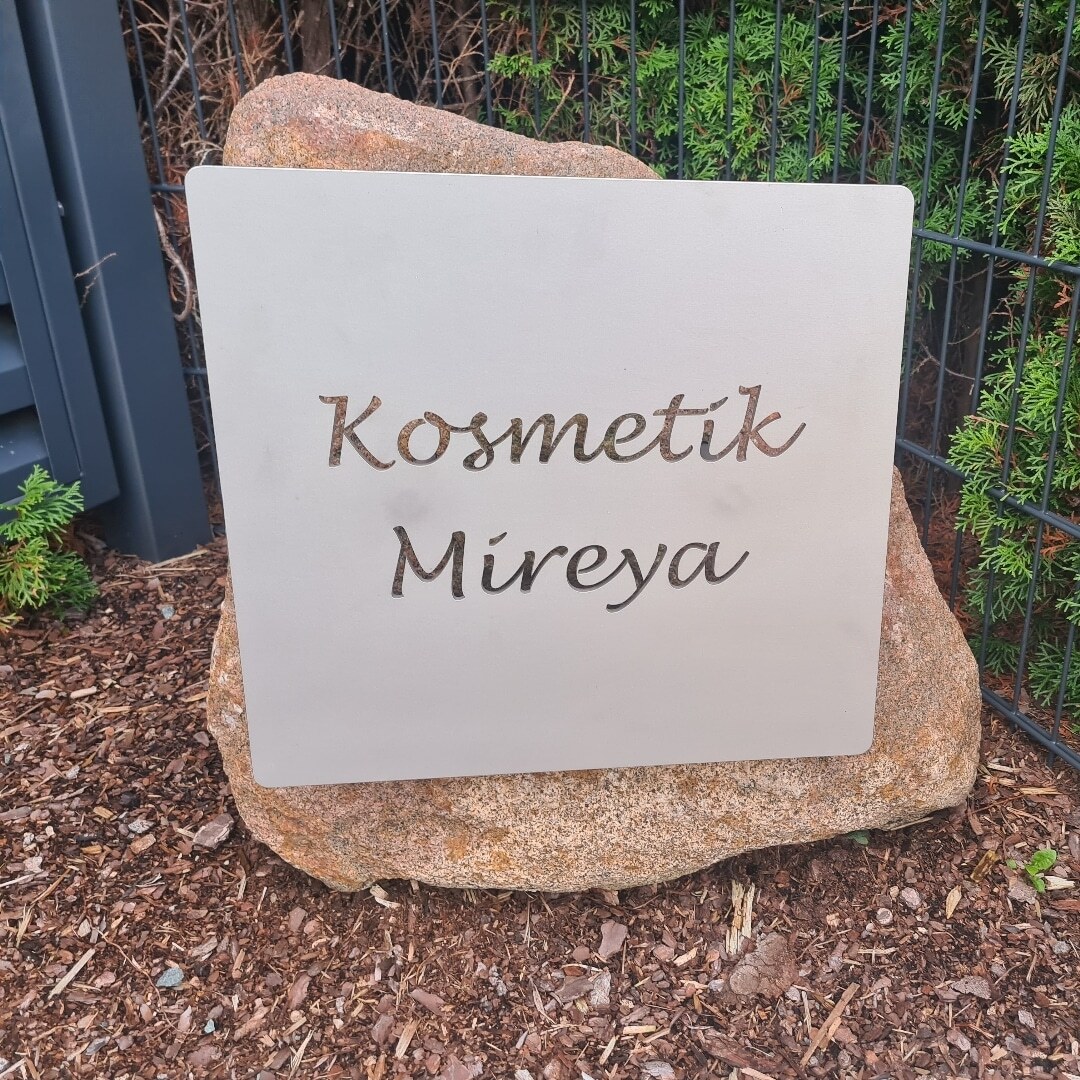 Einblick aus dem Kosmetikstudio Mireya